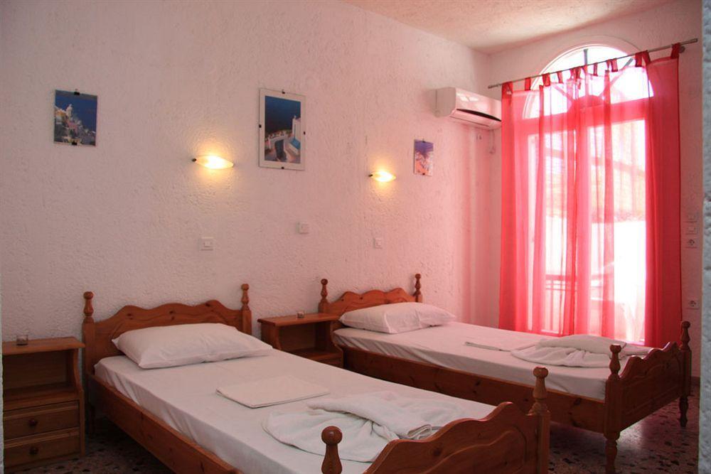 Santa Irini Hotel 2*
