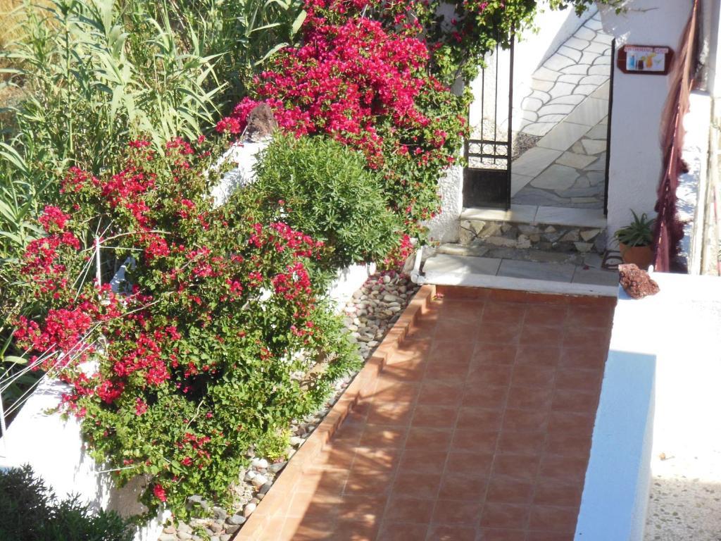 Santa Irini Hotel Perissa (Santorini)